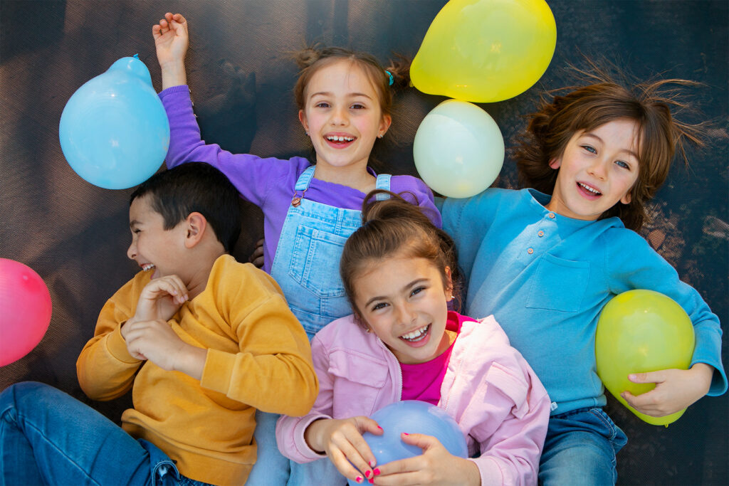 Immagine di bambini felici